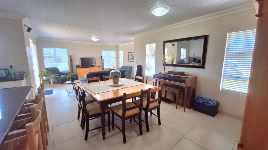3 Bedroom Property for Sale in Stilbaai Wes Western Cape